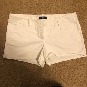 Mossimo Chino Shorts - White (Size 16)